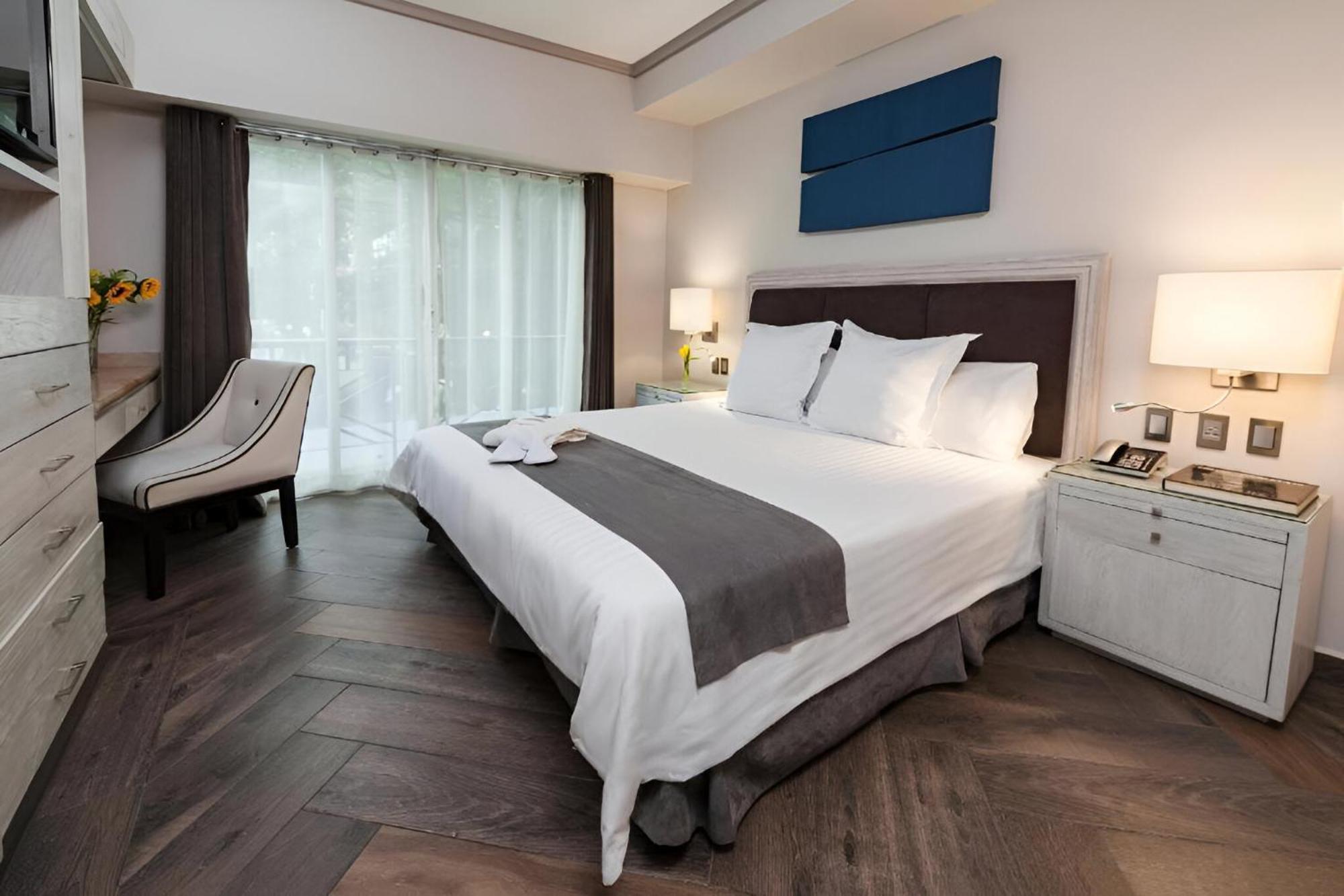 Hotel Del Angel 5*
